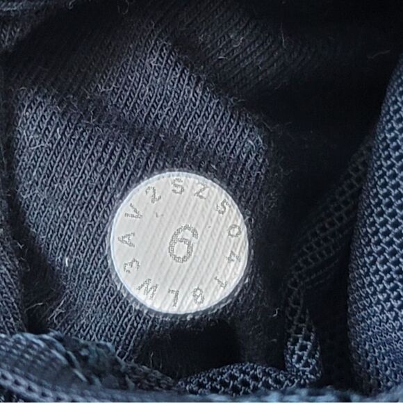 Lululemon Womens  Forever Blue Warm Sweatshirt Size 6 - Picture 6 of 14